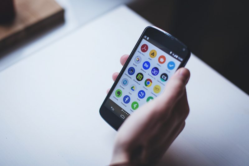Idei de aplicatii mobile pe care le poti dezvolta in 2021